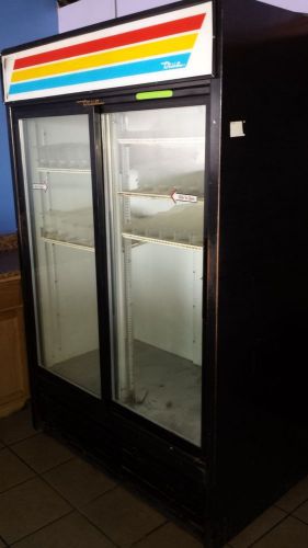 True gdm-45 slide-glass 2-door commercial refrigerator merchandiser, used for sale