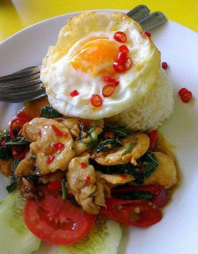Basil Fried Chicken and fried egg - Recipe Meal / Food