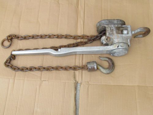 CM Chisholm Moore Ratcheting Chain Hoist Come Along 1-1/2 Ton 3000lb Puller vtg