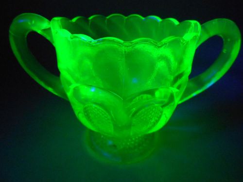Green Vaseline glass texas pattern spooner sugar bowl dish vase uranium candy nr