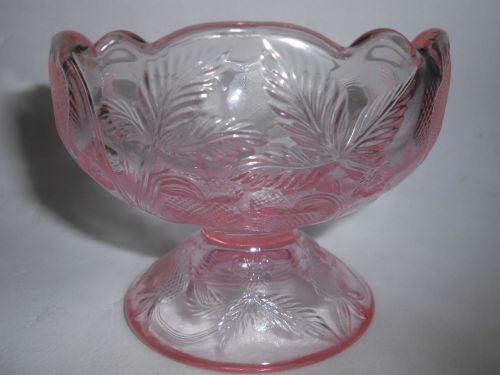 Clear pink rose glass Footed Ice cream bowl serving fruit candy strawberry punch