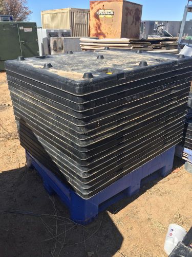Used uni-pak up404820ss001 space saver top plastic pallet lid 40x48 for sale