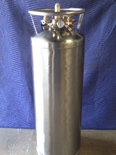 Medium pressure liquid nitrogen/argon/oxygen dewar/tank, tested &amp; guaranteed for sale