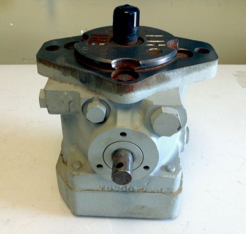 Sauer Sundstrand 155-2066 CW Hydraulic Pump Motor A-092-20-05905
