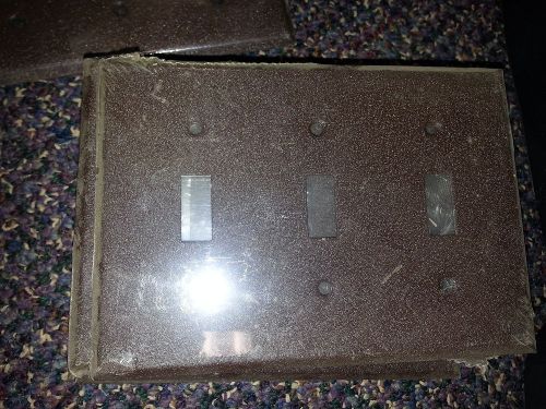 Mulberry 3-Gang Metal Switch Plate - Brown Wrinkle - NEW in Plastic