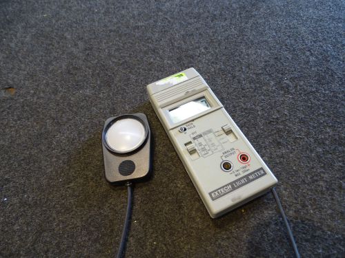 Extech  Light Meter Foot Candle LUX Meter 50000 Data Hold
