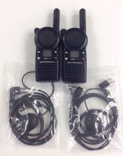 Motorola CLS1110 5-Mile 1-Channel UHF 2-Way Good Condition Lot of 2 w/ earpieces