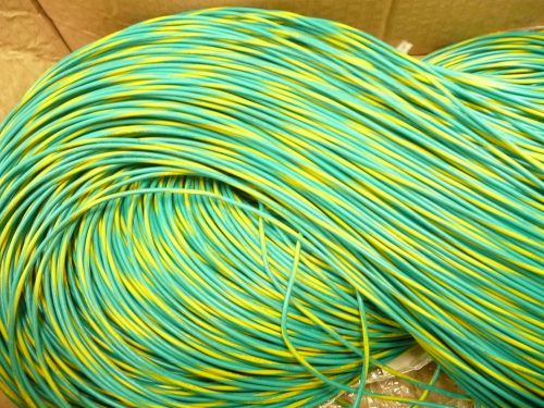 Alpha  UL1007        3055-28  18Awg  Green/Yellow   Sranded   AProix 1400ft