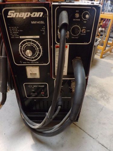 Snap on mm140sl &#039;&#039;muscle mig&#039;&#039; wire feed welder ~ with xtras mig/tig ready for sale