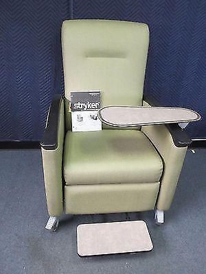 Stryker Symmetry Plus Treatment Recliner Chair Model 3500000705 Narrow