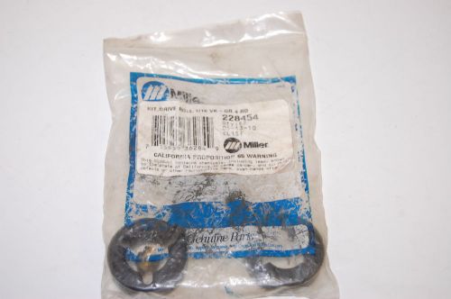 NIB Miller 228454 Drive Roll Kit 1/16 VK-GR 4 RO