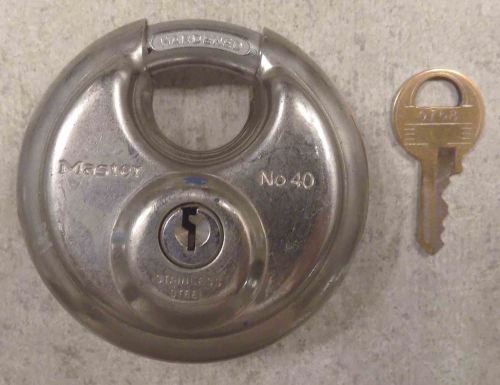 Master #40 disk lock w/one (1) key – used padlock - free shipping for sale