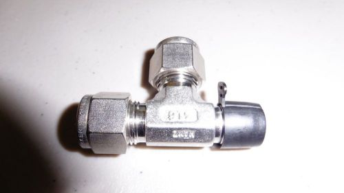 New parker 6mrt4n-316 male run tee 316 ss comp x m, 3/8&#034; c x 3/8&#034; c x 1/4&#034; npt for sale