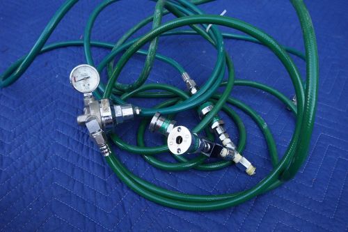 Ohio Medical Products / Airco oxygen 540  regulator with hoses and junctions