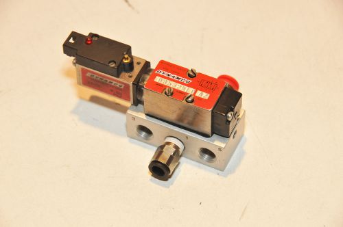 Dynamco solenoid valve d3532kl0 with bspp 2802-0 manifold block   $30         lc for sale