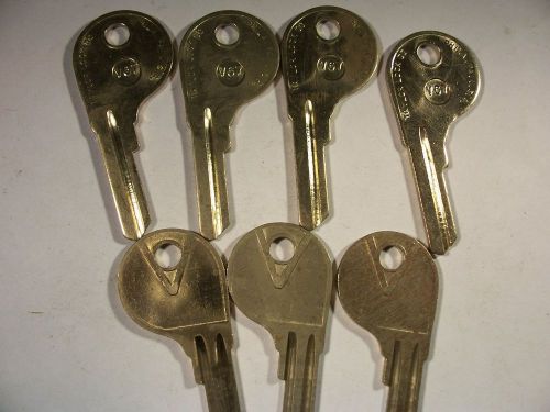 7  OLD VINTAGE  VOLKSWAGEN   V67   KEY BLANK   UNCUT