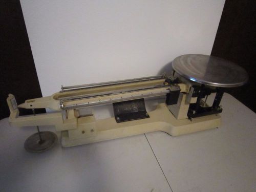 VINTAGE OHAUS TRIPLE BEAM BALANCE SCALE 1100 grams