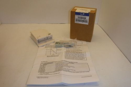 JOHNSON CONTROLS HC-6703-4ND0W ZONE/WALL MOUNT HUMIDITY CONTROLLER WHITE NIB