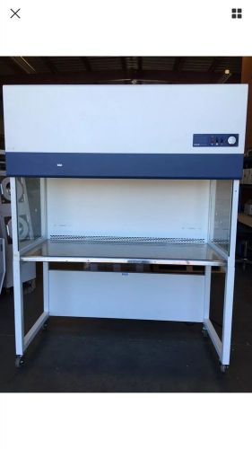 Esco AVC-5A2 Airflow Laminar Flow Cabinet with Stainless Steel Top