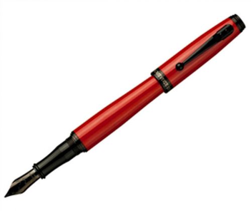 Monteverde Invincia Color Fusion Red Fountain Pen - Fine