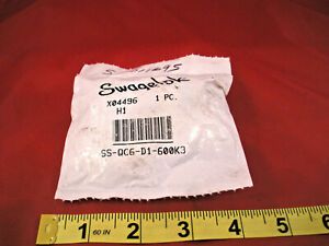 Swagelok SS-QC6-D1-600K3 Fitting Quick Connect Bulkhead Stem 3/8 in. Green Key