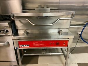 Vulcan Gas Tilt Skillet w/ Electric Tilt in Excellent Condition!