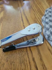 VINTAGE GENUINE ARROW No. 105 CHROME STAPLER MADE IN BROOKLYN NEW YORK