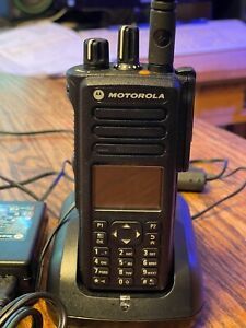 Motorola XPR7550 VHF Radio