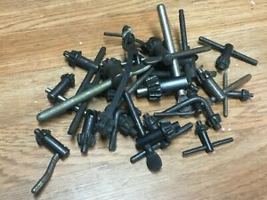 LOT OF DRILL CHUCK KEYS