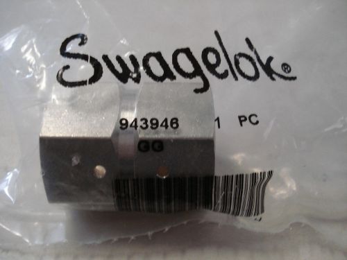 Swagelok ss-8-vcr-6-df-4 fitting,316 ss vcr face seal double female reducing u. for sale