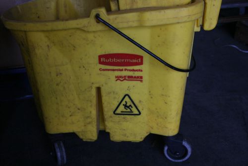 Used yellow wave break  Rubbermaid Commercial Mop Bucket 90-7680-a1 &amp; Ringer