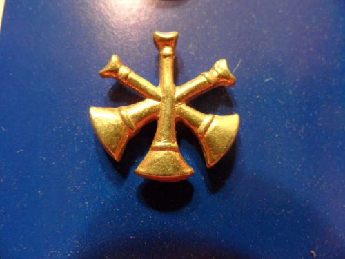 Firefighter Fireman 3 Crossed Bugles Pin Gold 3/4&#034; Long New Cadet Mfg