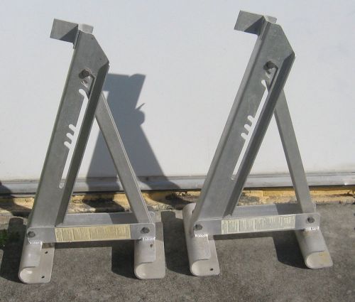 20&#034;  Heavy Dyty  aluminum ladder jacks Werner?  # G Z 060430