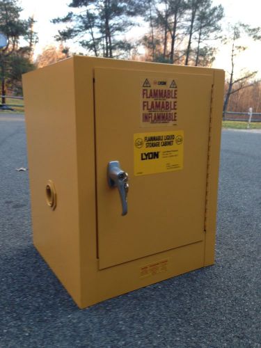 Flamable liquid safety storage cabinet, lyon, 4 gallon capacity, yellow yo5470 for sale
