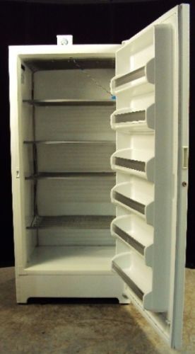 Id#5712:freezer:upright:fisher scientific:isotemp:13-986-148 for sale