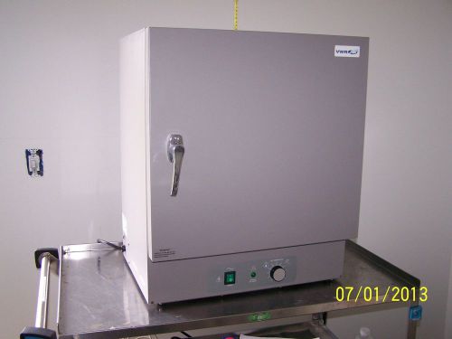 VWR 1510E Oven Incubator 70°c