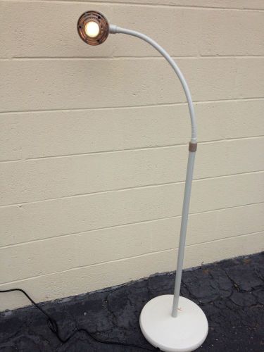 Midmark Ritter 152-001 Goose Neck Halogen Medical Tattoo Exam Light brewer