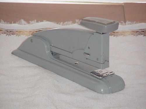 Vintage Grey SWINGLINE #4 Desk Stapler