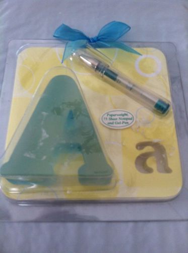 New Lady Jayne Ltd stack of round note pads &#034;A&#034; initial with pen and paperweight