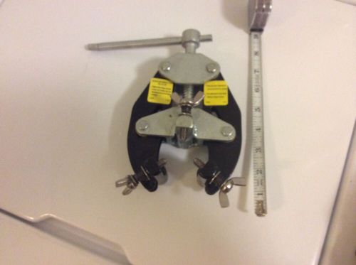 Sumner ultra clamp 781130  1-2 1/2 inch new for sale
