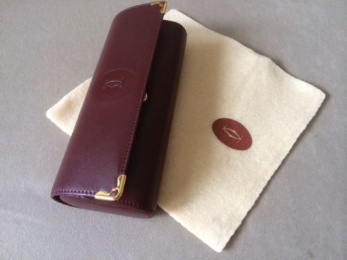 Cartier Vintage Spectacle case mint in condition ( Authentic ) .