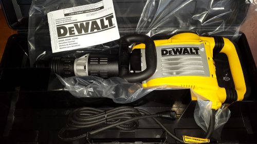 DeWalt D25901K Heavy Duty SDS Max Demolition Hammer w/ Shocks