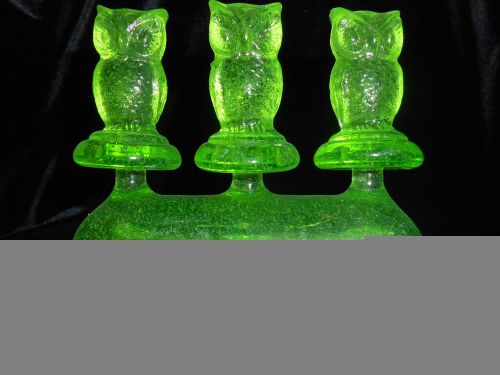 3 Green Vaseline glass Woodsie OWL Bird uranium figurine / canary yellow screech