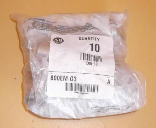 ALLEN BRADLEY LOT OF 10 800EM-G3 GUARDED PUSH BUTTON GREEN ROCKWELL AUTOMATION