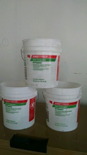 Lot of Three plastic buckets (5 gallon).    (We have many available)