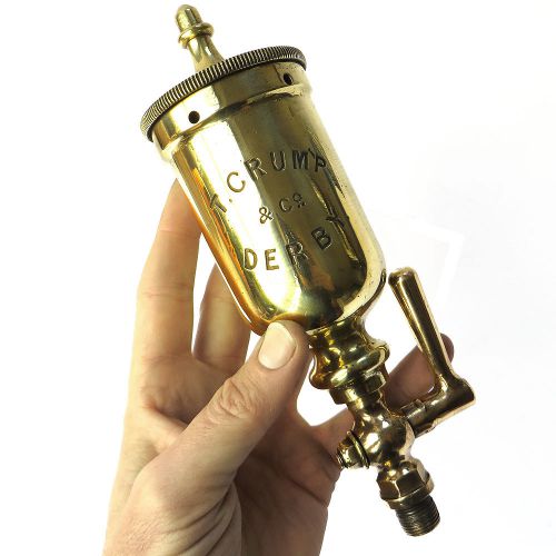 A BEAUTIFUL VINTAGE T CRUMP &amp; CO OF DERBY LIVE STEAM ENGINE OILER LUBRICATOR
