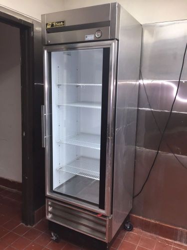 Commercial Refrigerator ( Beverages )