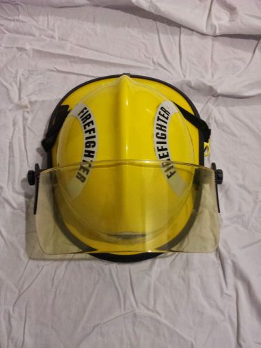 New yellow cairns 660c metro fire helmet with shield for sale