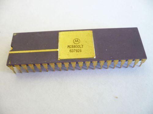 Motorola MC6800LT PROCESSOR CPU, NEW OLD STOCK 1 PC