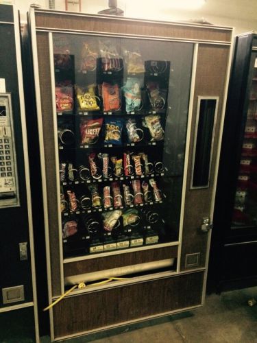 Automatic Products Model 7600 Vending Snack Machine